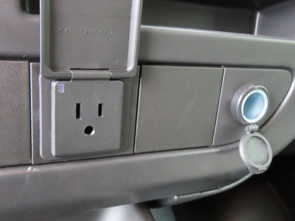 2025 Chevrolet Express 3500 READING 57" SRW, ALUMINUM ROOF CLASSIC SERVICE VAN Cutaway