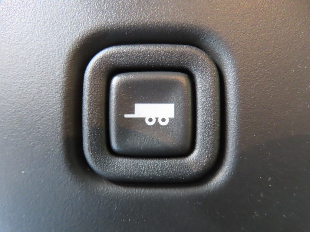 2025 Chevrolet Express 3500 READING 57" SRW, ALUMINUM ROOF CLASSIC SERVICE VAN Cutaway