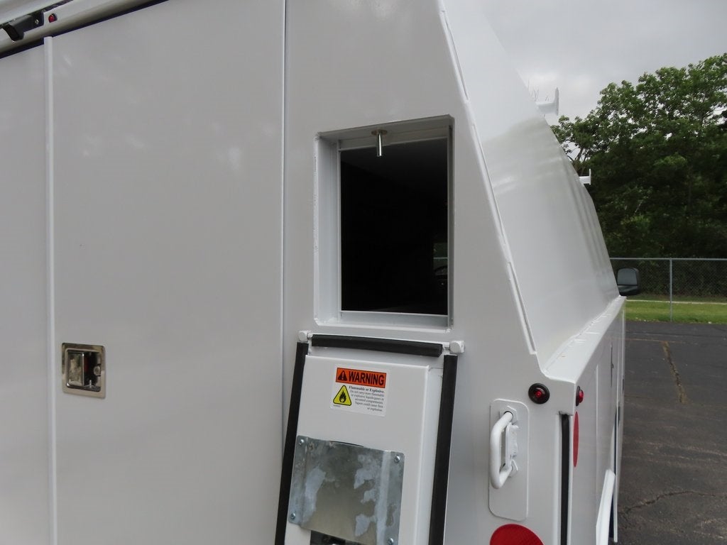 2025 Chevrolet Express 3500 READING 57" SRW, ALUMINUM ROOF CLASSIC SERVICE VAN Cutaway