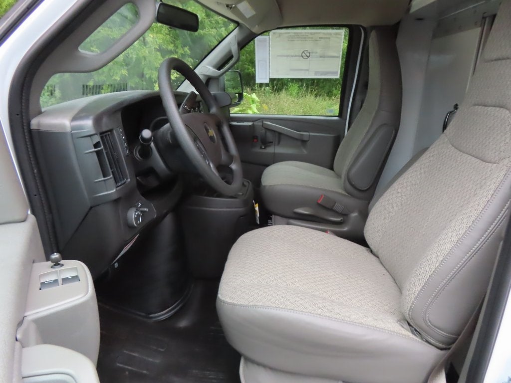 2025 Chevrolet Express 3500 READING 57" SRW, ALUMINUM ROOF CLASSIC SERVICE VAN Cutaway