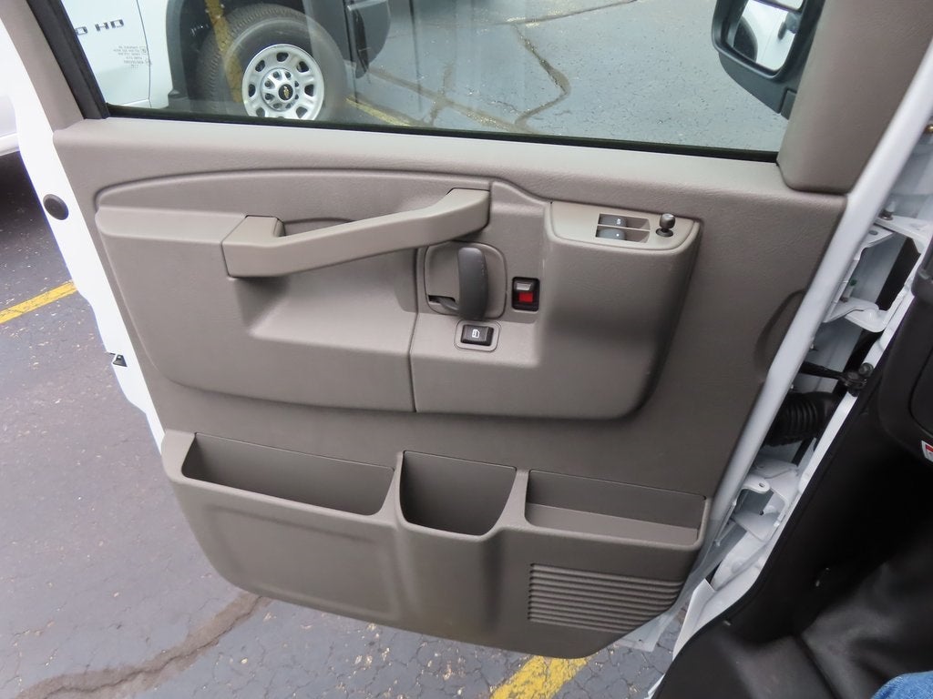 2025 Chevrolet Express 3500 READING 57" SRW, ALUMINUM ROOF CLASSIC SERVICE VAN Cutaway