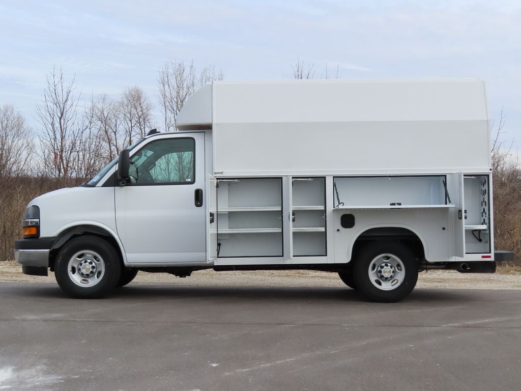 2026 Chevrolet Express 3500 Work Van Cutaway