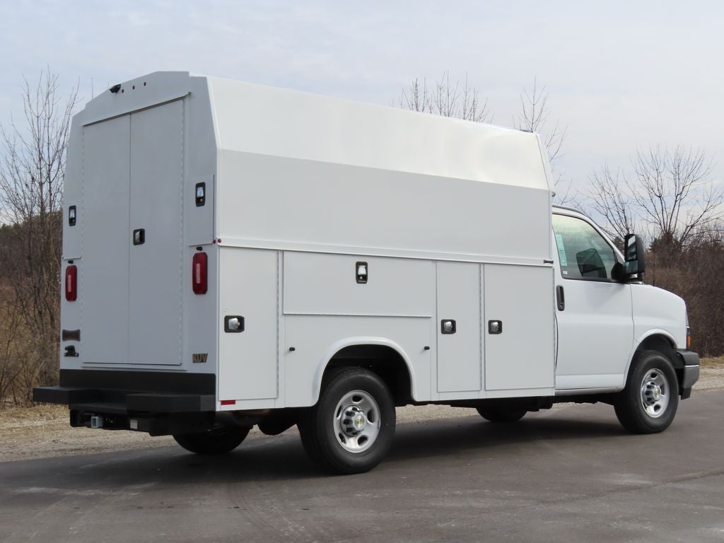 2026 Chevrolet Express 3500 Work Van Cutaway