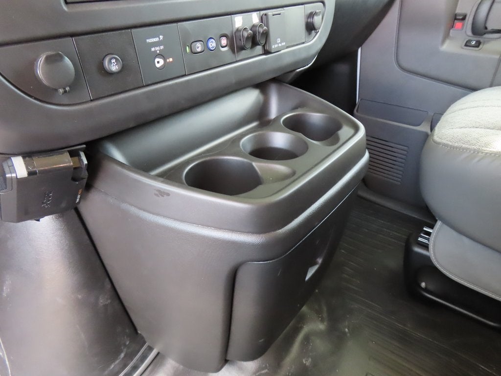 2024 Chevrolet Express 3500 Work Van Cutaway