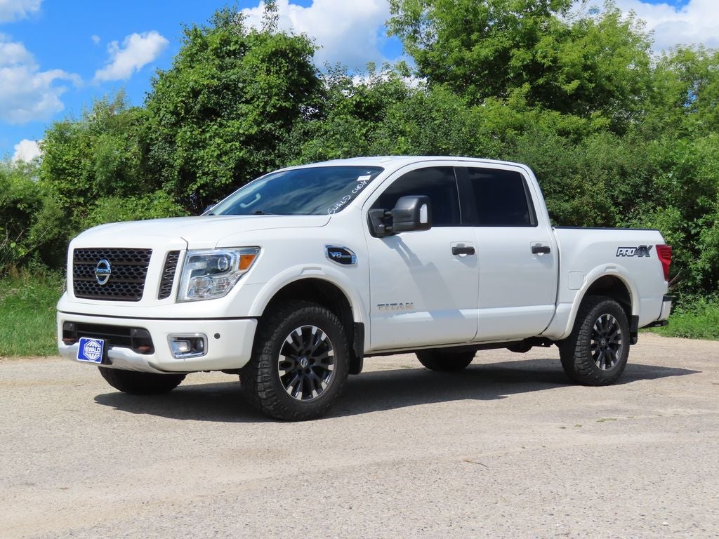 2017 Nissan Titan PRO-4X