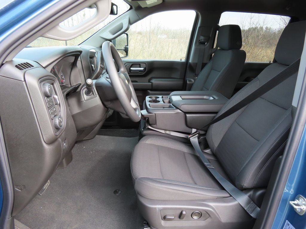 2026 Chevrolet Silverado 2500HD Custom