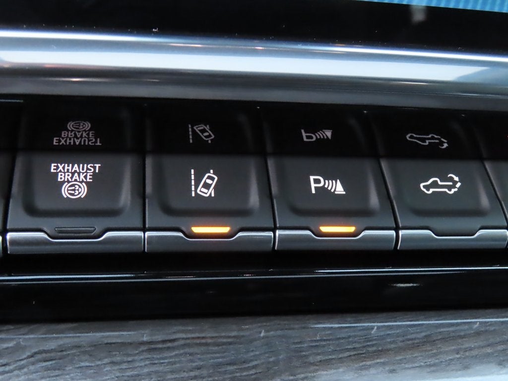 2025 Chevrolet Silverado 2500HD LTZ BLACK WIDOW