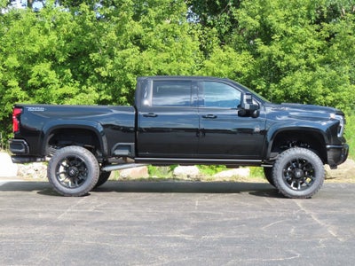 2025 Chevrolet Silverado 2500HD LTZ BLACK WIDOW