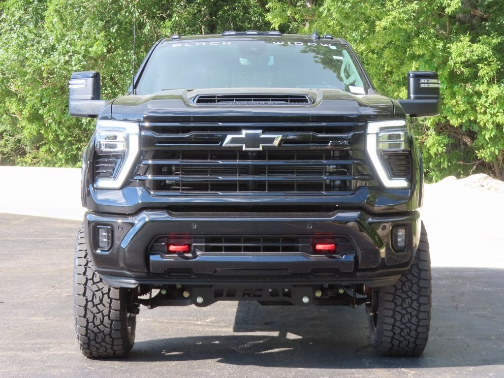 2025 Chevrolet Silverado 2500HD LTZ BLACK WIDOW