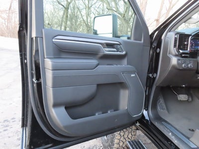 2025 Chevrolet Silverado 2500HD LTZ BLACK WIDOW