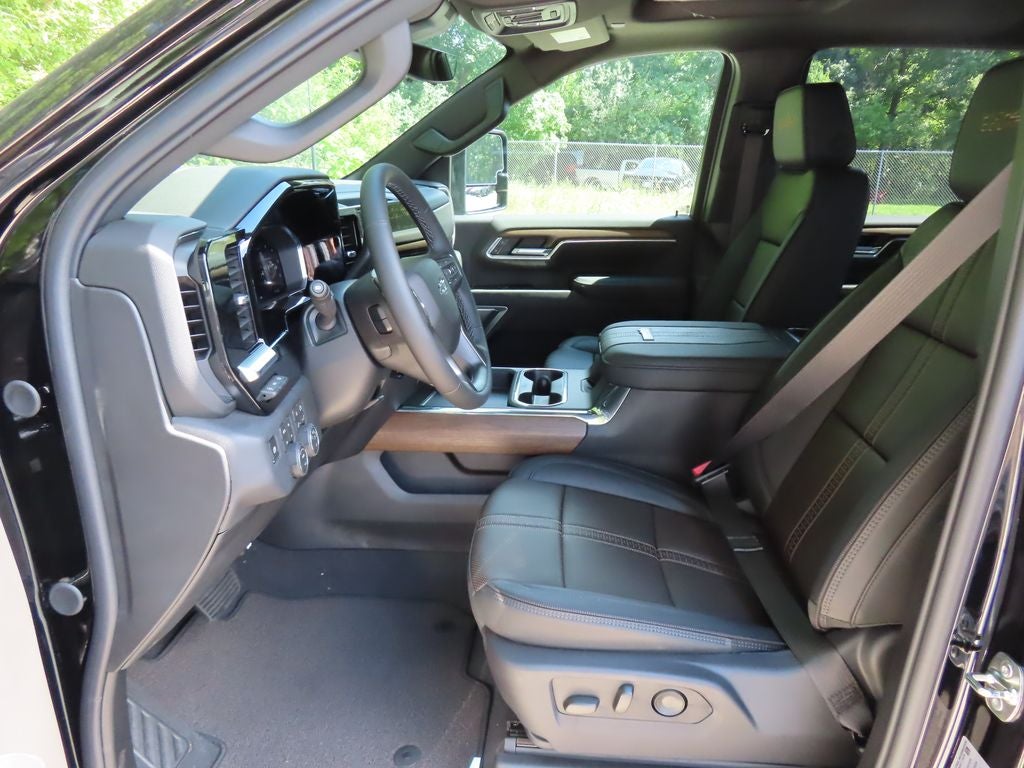 2026 Chevrolet Silverado 3500HD High Country