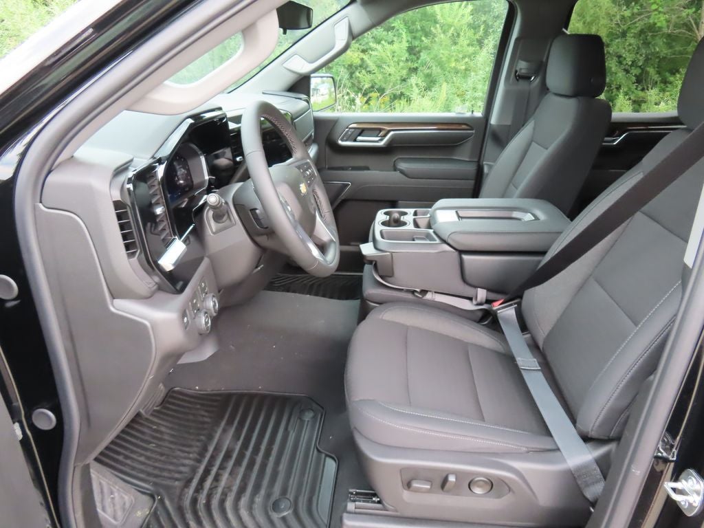 2026 Chevrolet Silverado 1500 LT LT1