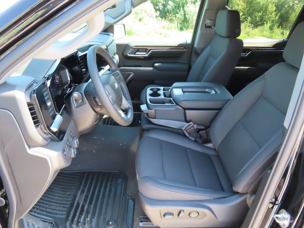 2026 Chevrolet Silverado 1500 LT LT1