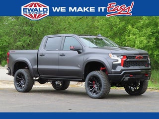 2025 Chevrolet Silverado 1500 LT Trail Boss BLACK WIDOW