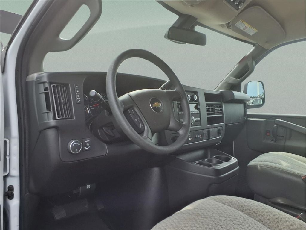 2024 Chevrolet Express 3500 LT Passenger
