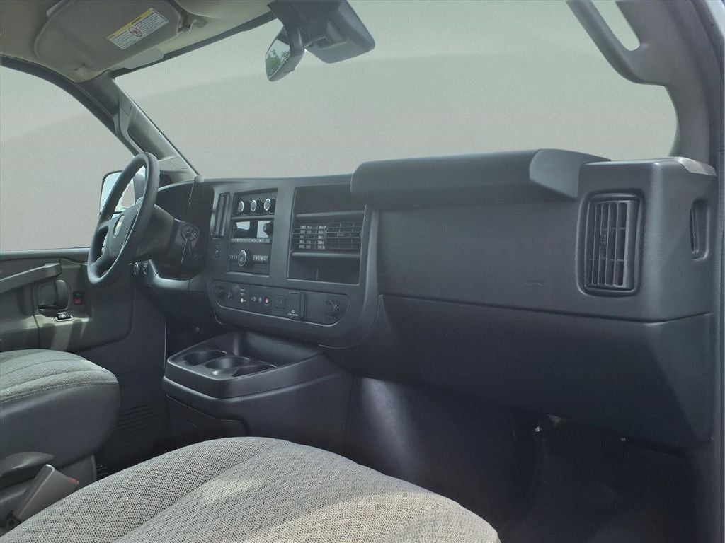 2024 Chevrolet Express 3500 LT Passenger