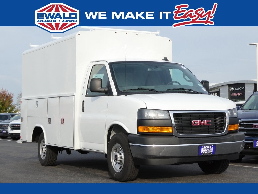 2025 GMC Savana 3500 Work Van