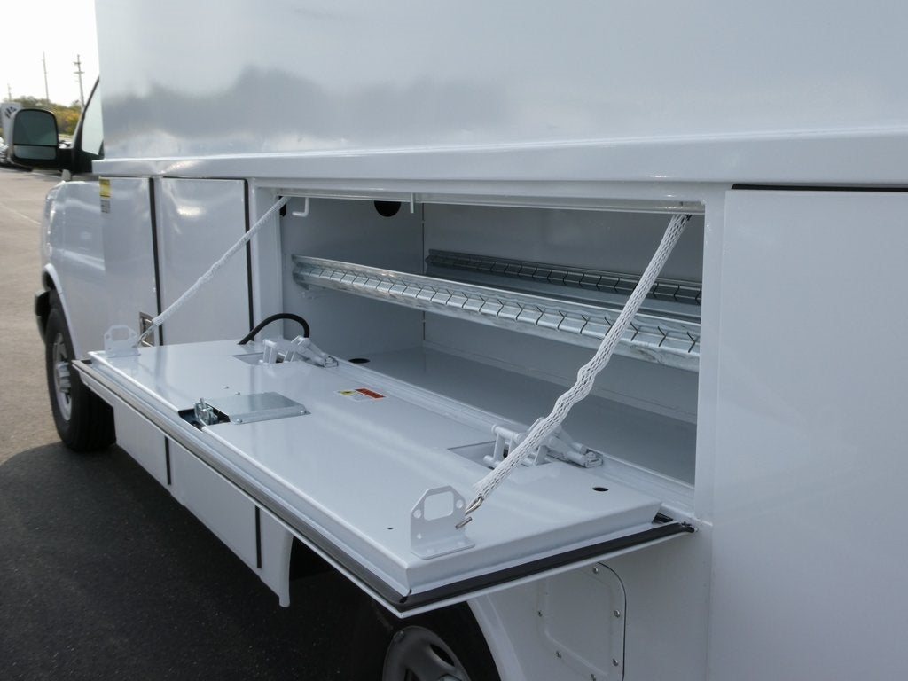 2025 GMC Savana 3500 Work Van