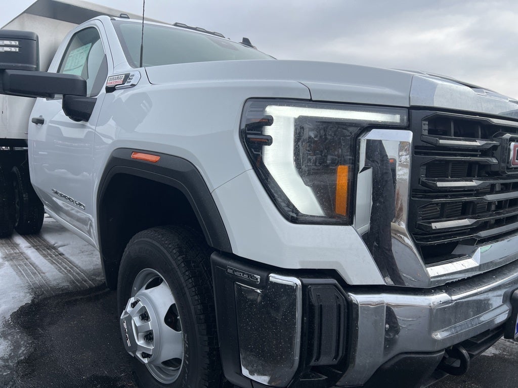 2026 GMC Sierra 3500HD Pro