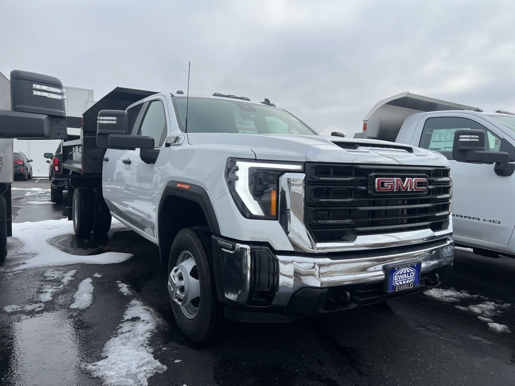 2025 GMC Sierra 3500HD Pro