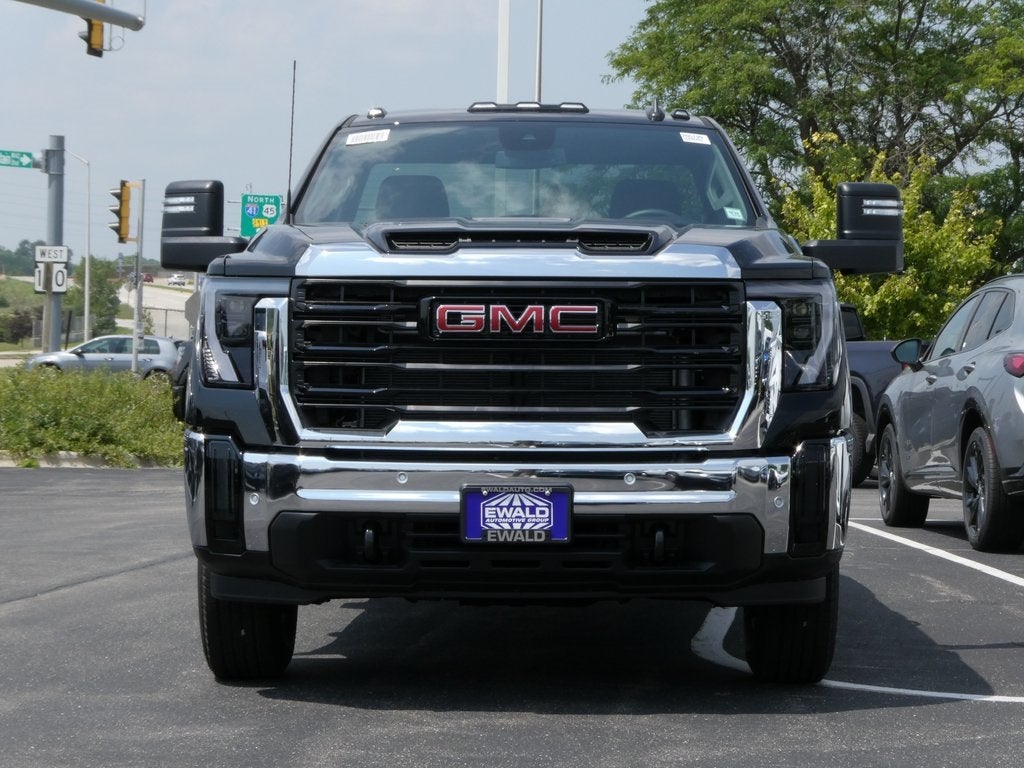 2025 GMC Sierra 2500HD Pro