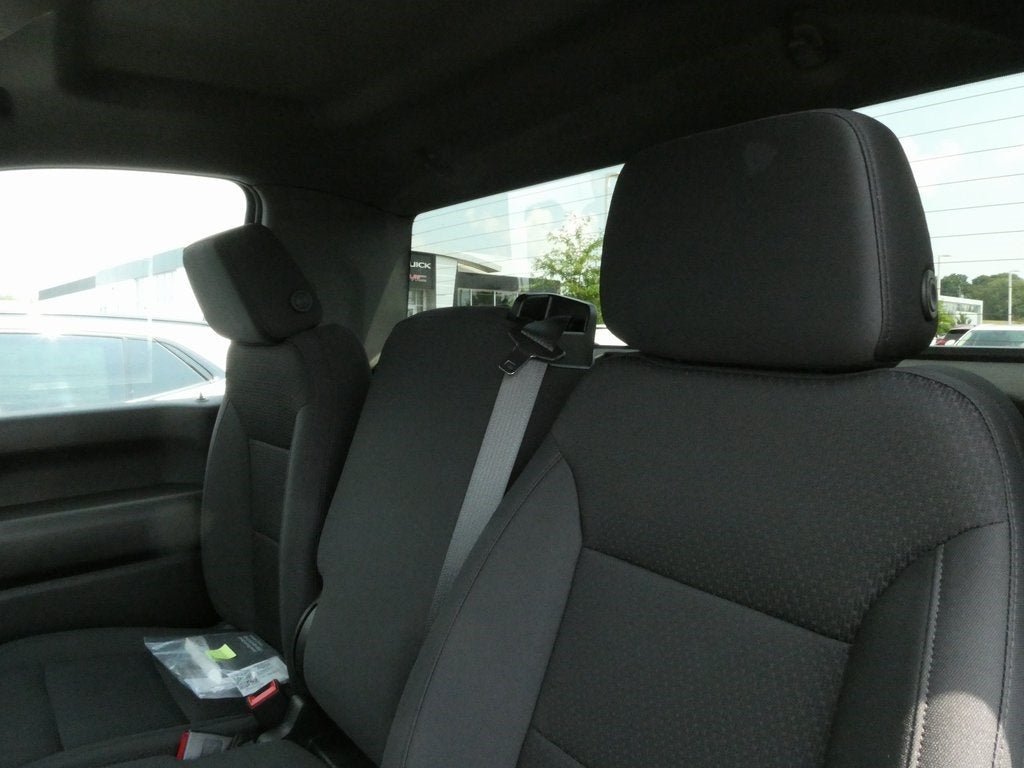 2025 GMC Sierra 2500HD Pro