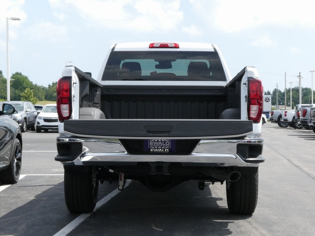 2025 GMC Sierra 3500HD Pro