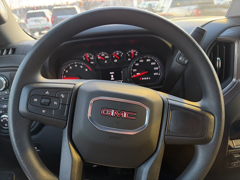 2025 GMC Sierra 2500HD Pro