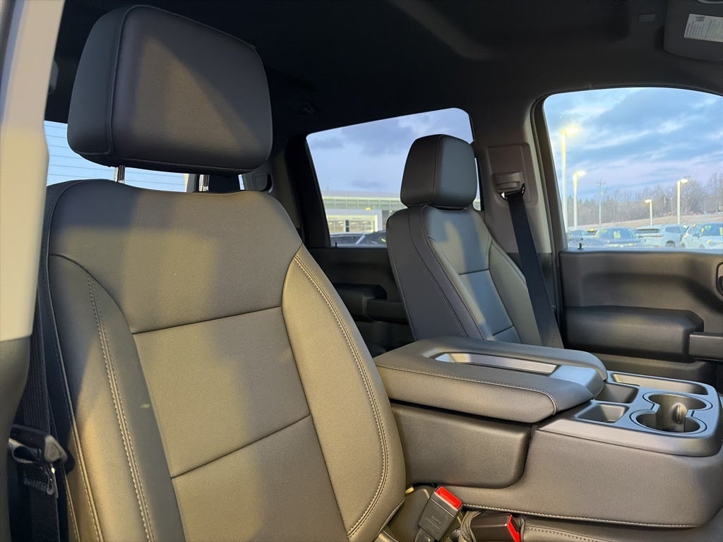 2025 GMC Sierra 2500HD Pro