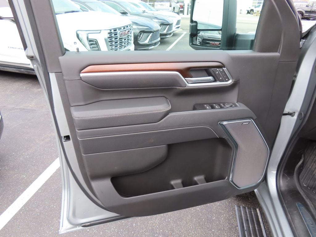 2026 GMC Sierra 2500HD Denali