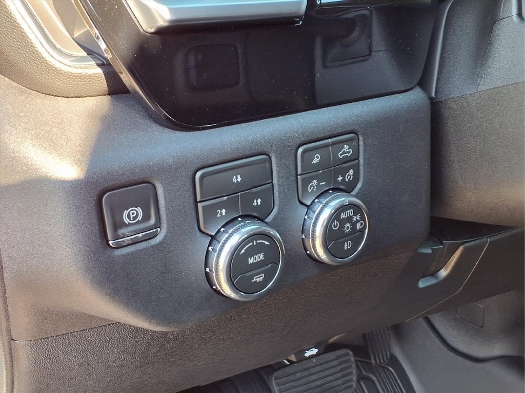 2026 GMC Sierra 3500HD SLE