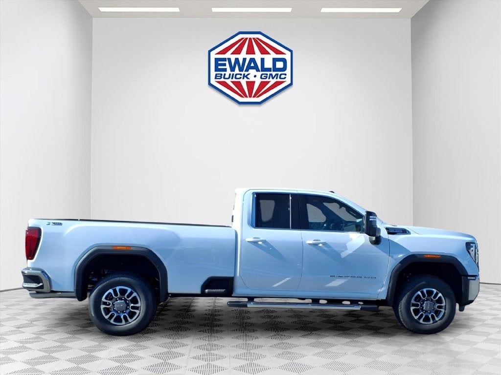 2026 GMC Sierra 3500HD SLE