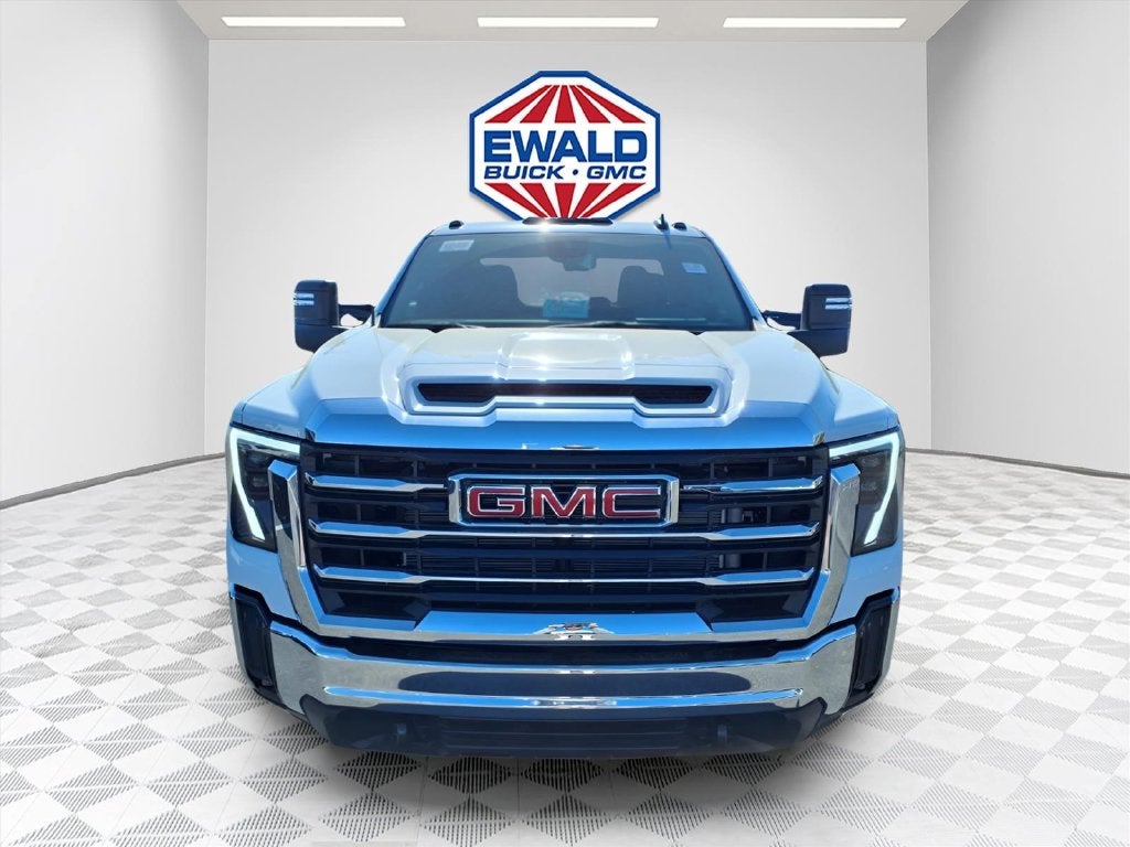2026 GMC Sierra 3500HD SLE