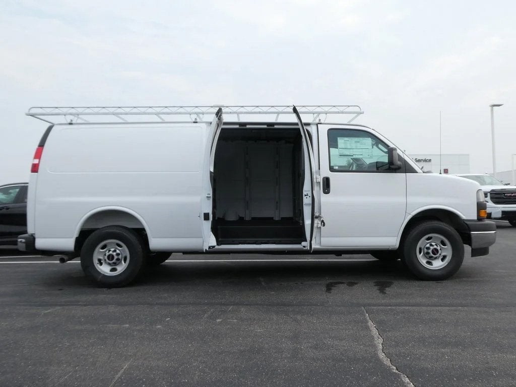 2025 GMC Savana 2500 Work Van