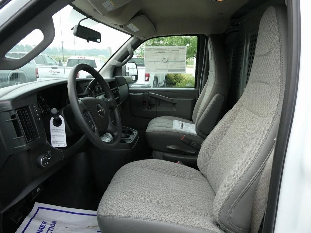 2025 GMC Savana 2500 Work Van