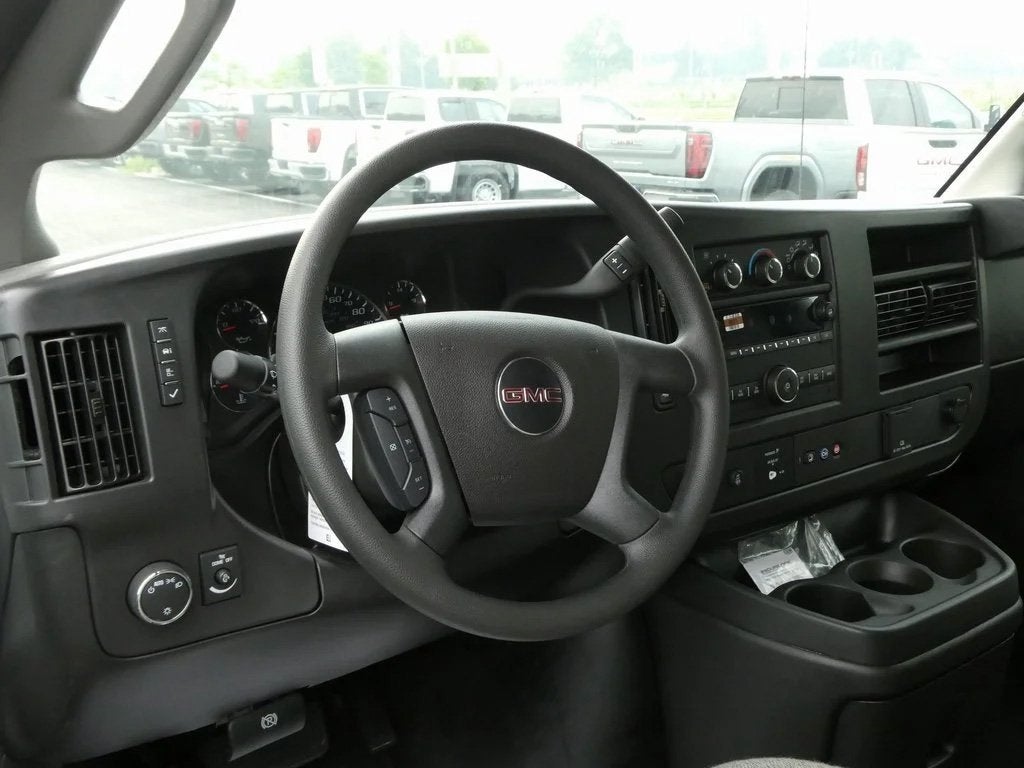 2025 GMC Savana 2500 Work Van