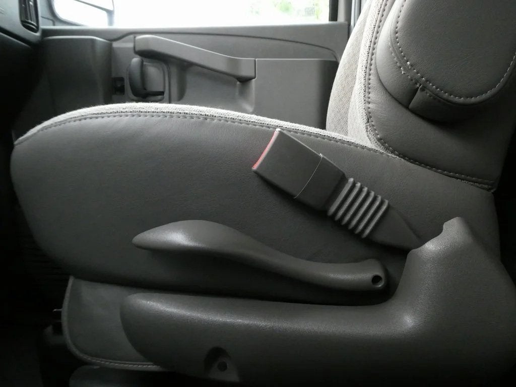 2025 GMC Savana 2500 Work Van