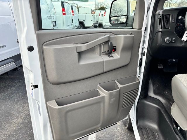 2026 GMC Savana 3500 Work Van