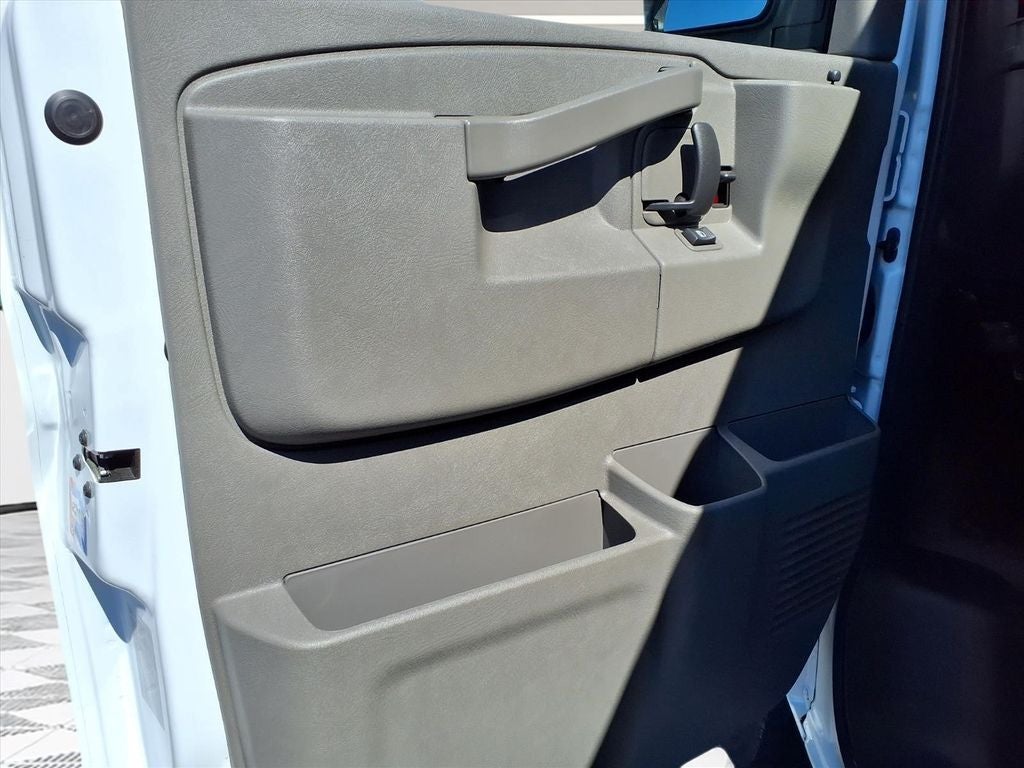 2026 GMC Savana 3500 Work Van