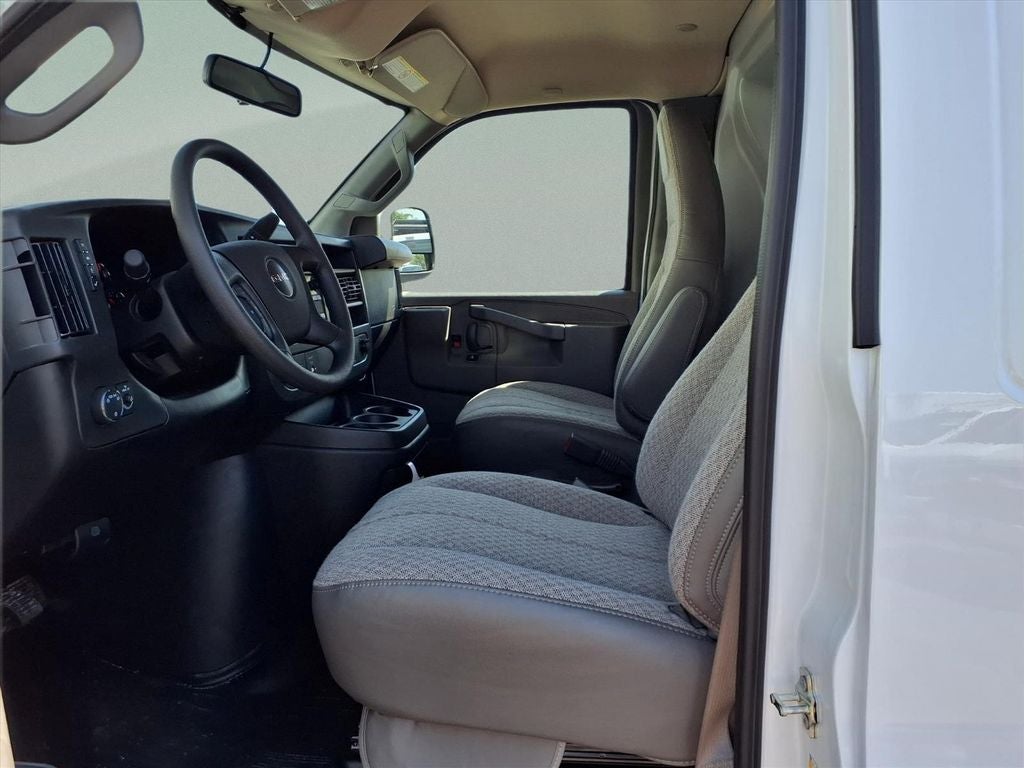 2026 GMC Savana 3500 Work Van