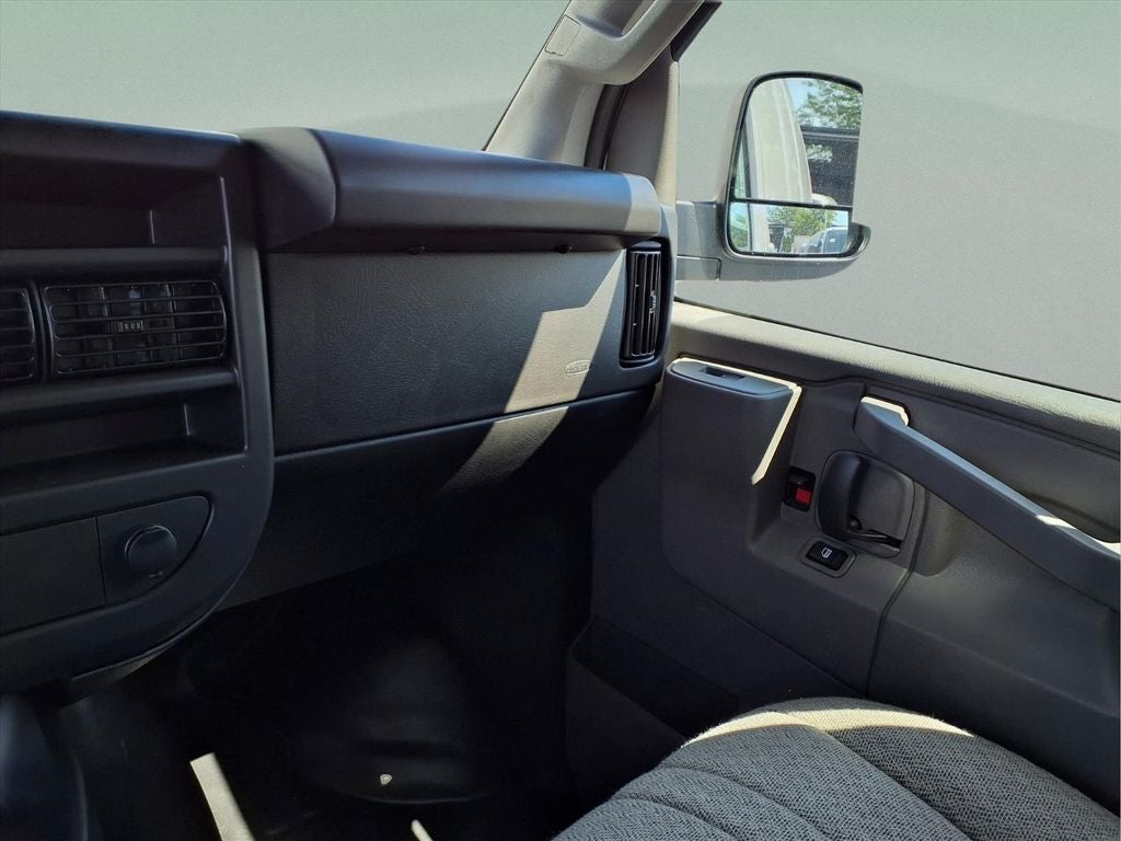 2026 GMC Savana 3500 Work Van