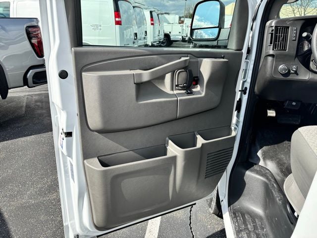 2026 GMC Savana 3500 Work Van
