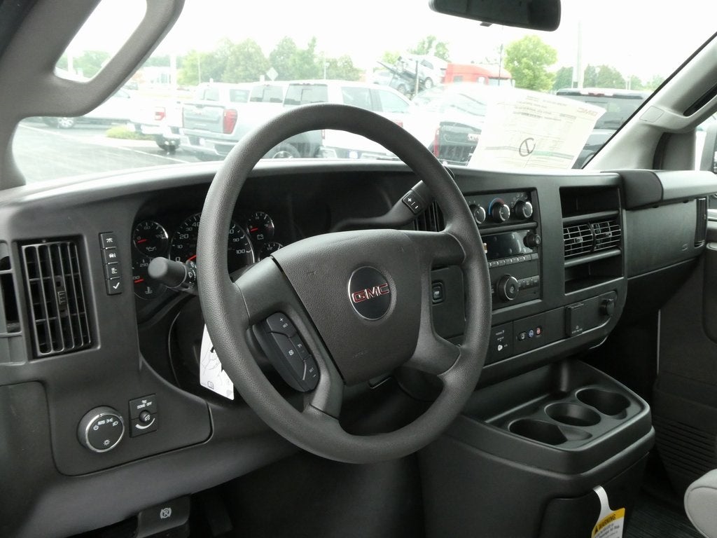 2025 GMC Savana 3500 Work Van