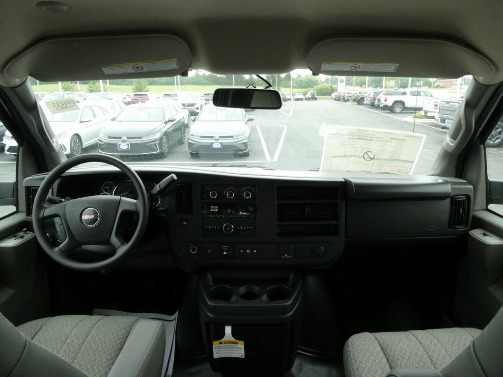 2025 GMC Savana 3500 Work Van