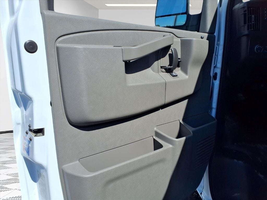 2026 GMC Savana 3500 Work Van