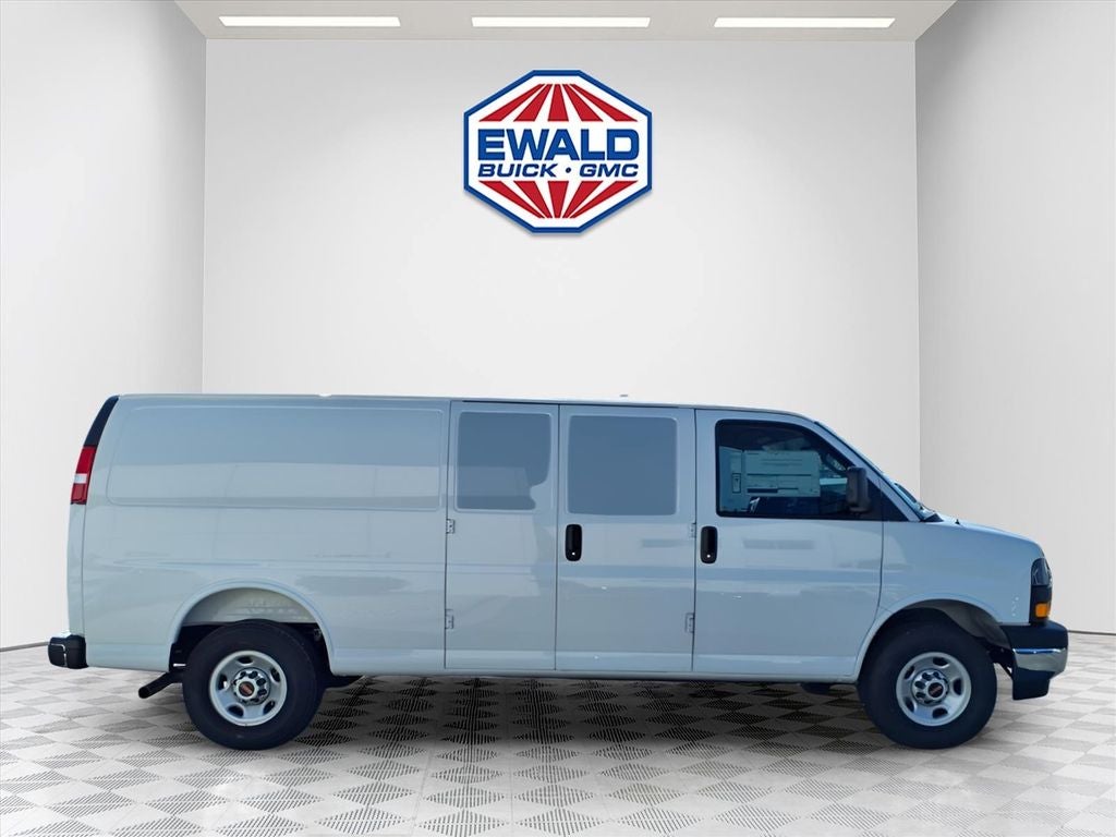 2026 GMC Savana 3500 Work Van