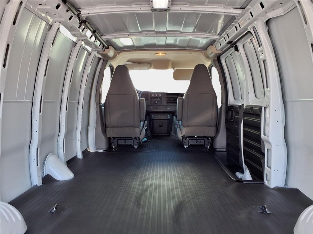 2026 GMC Savana 3500 Work Van