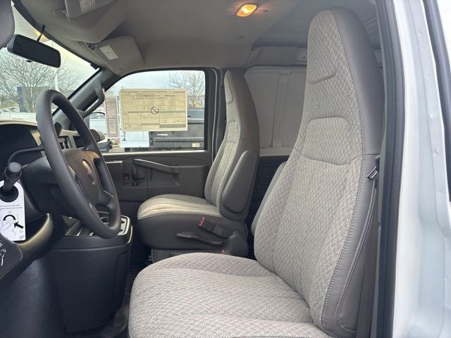 2026 GMC Savana 3500 Work Van