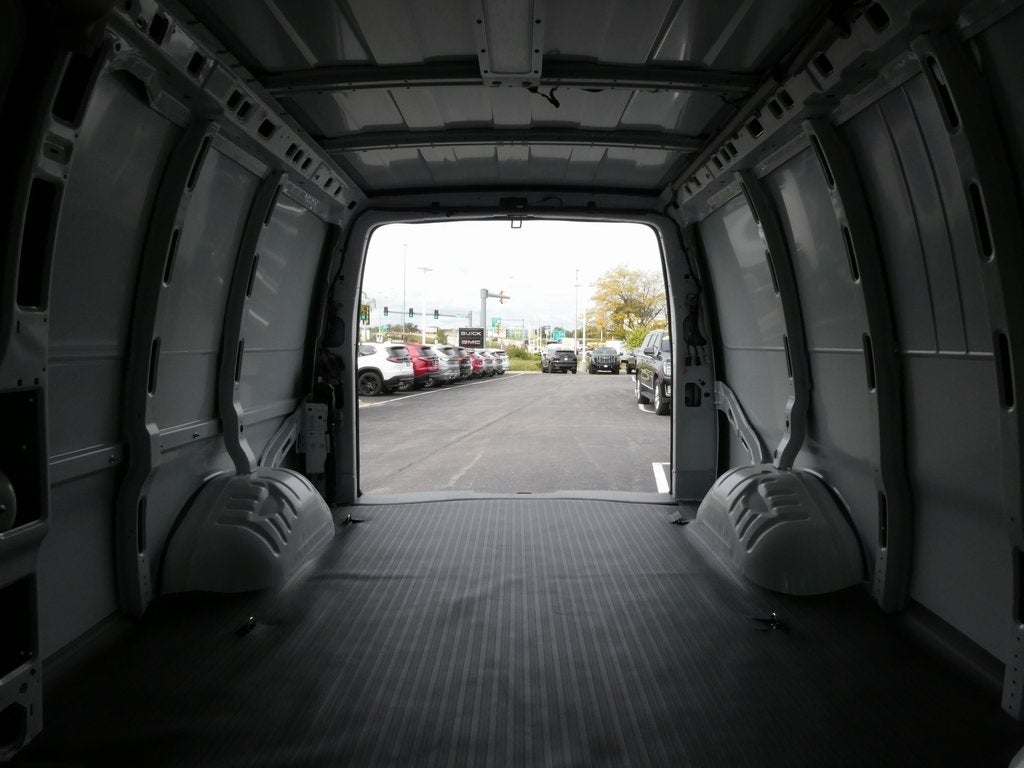 2025 GMC Savana 3500 Work Van