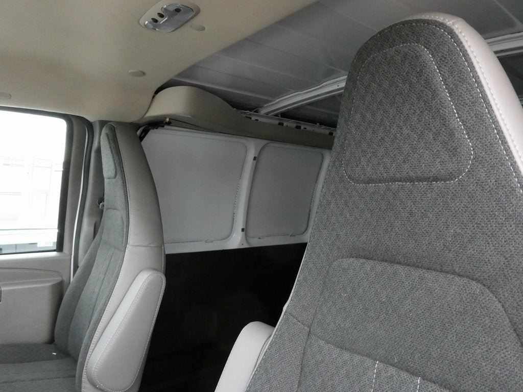 2025 GMC Savana 3500 Work Van